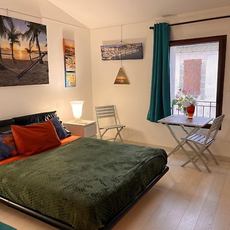 Chambre Cozy Spacieuse, Intra-Muros, Clim, Parking Aigues-Mortes Eksteriør billede